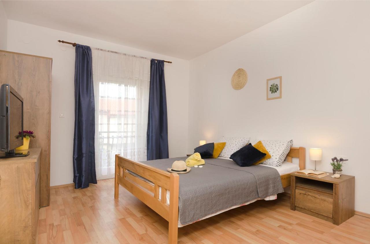 Apartments Ivana Murter Exterior foto